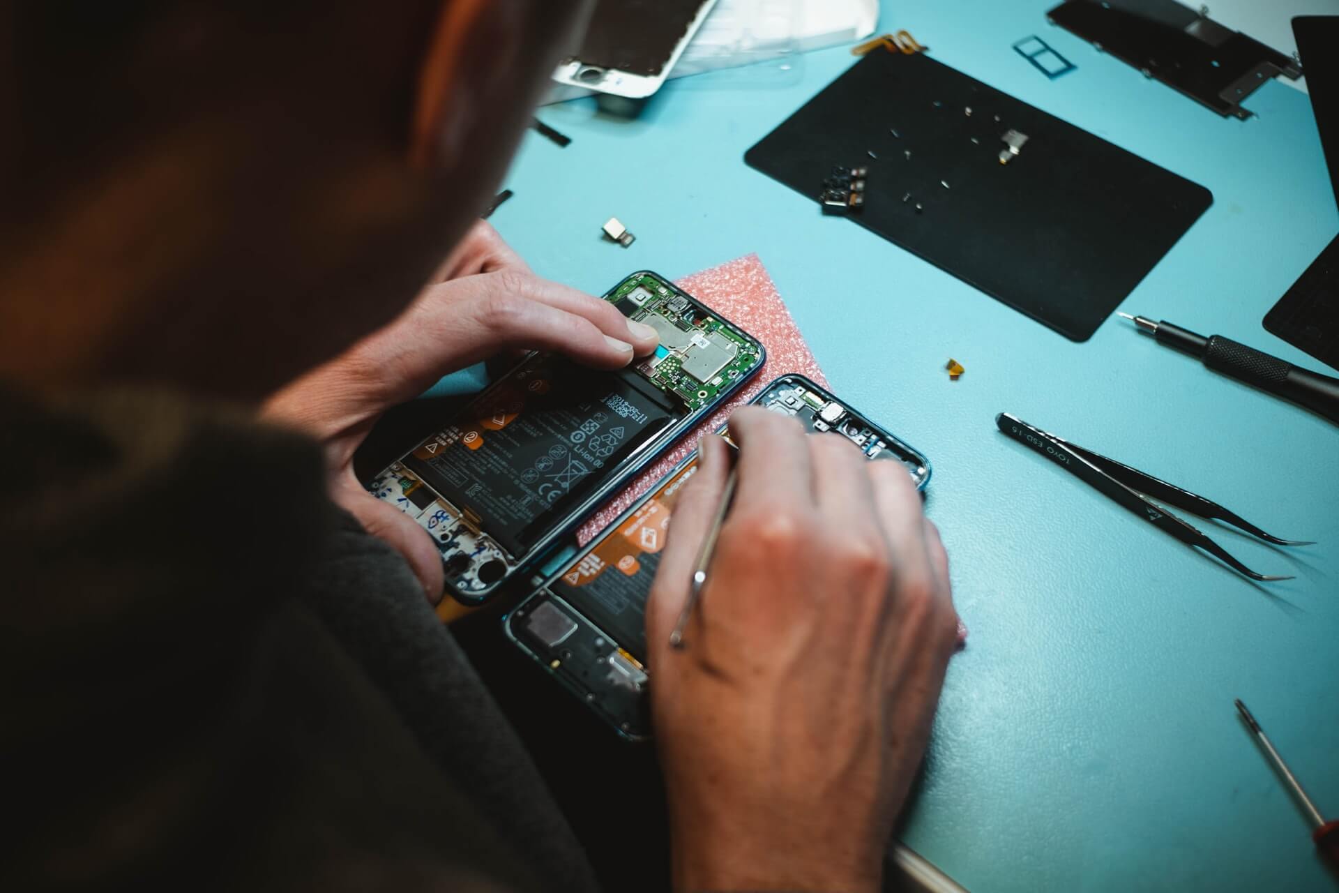 Części serwisowe do telefonów, czyli co można wymienić?